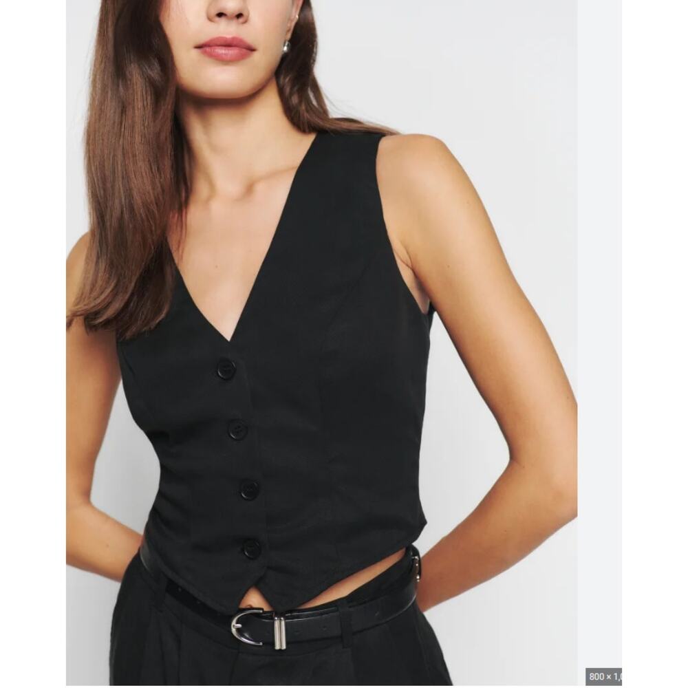 Reformation Devin Twill Vest in Black Womans 4
